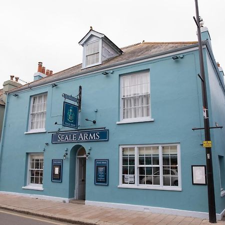 Hotel The Seale Arms à Dartmouth Extérieur photo