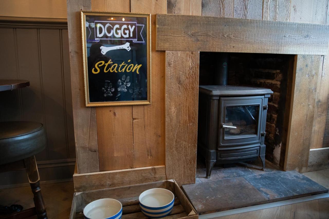 Hotel The Seale Arms à Dartmouth Extérieur photo